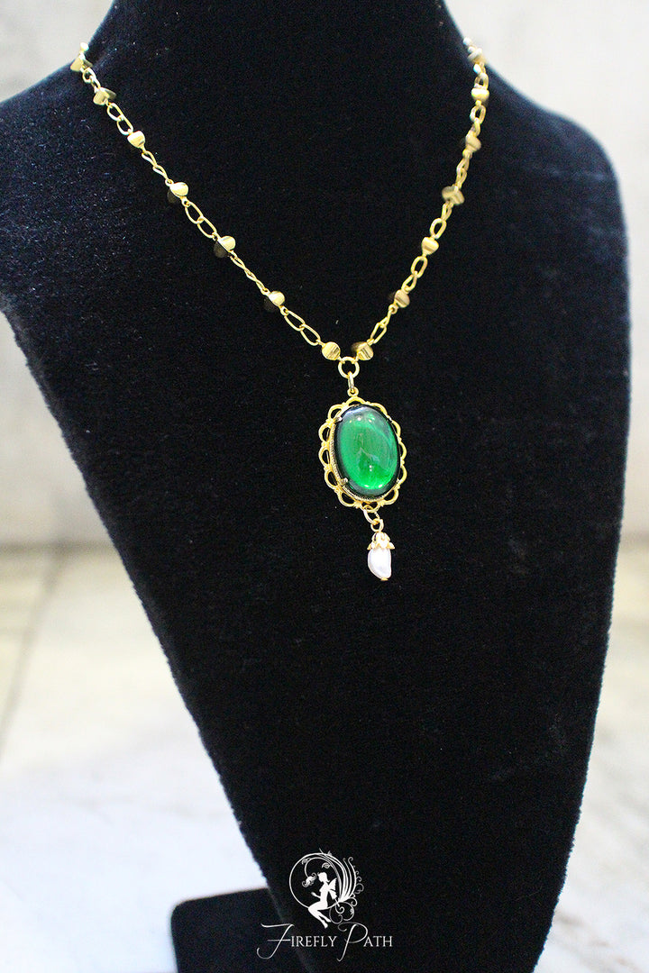 Verdant Elegance Necklace